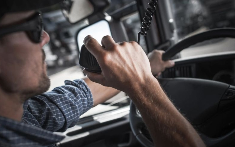 bộ đàm cho xe hơi​