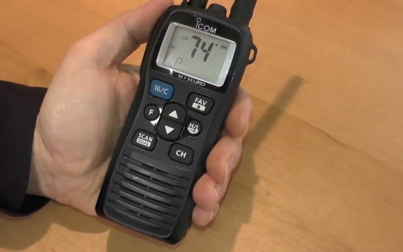 Bộ đàm hàng hải