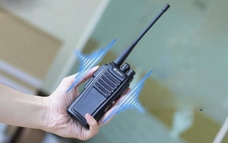 bộ đàm dùng sóng gì